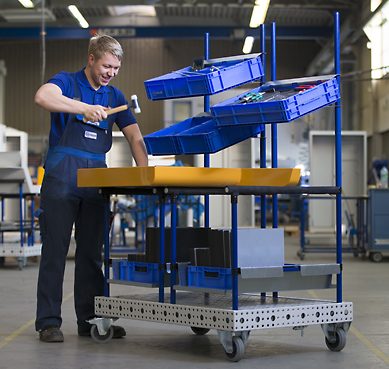 Arbeitsplatzsysteme Tischwagen Kleinteilebehlter