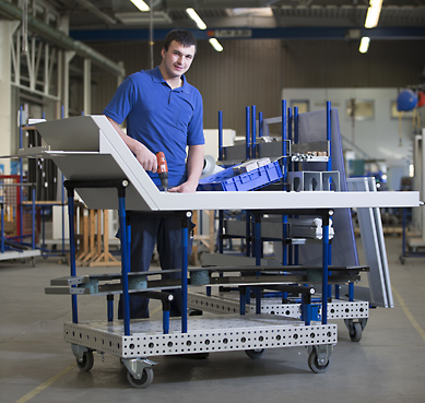 Arbeitsplatz ergonomische Arbeitsposition Vormontage
